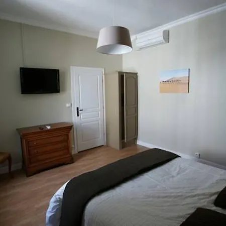 Carcassonne Guesthouse 4* Καρκασόν