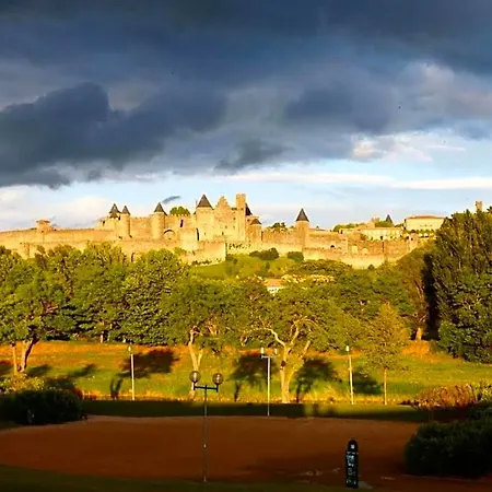 B&B Carcassonne Guesthouse