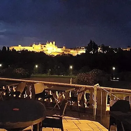 B&B Carcassonne Guesthouse 4*