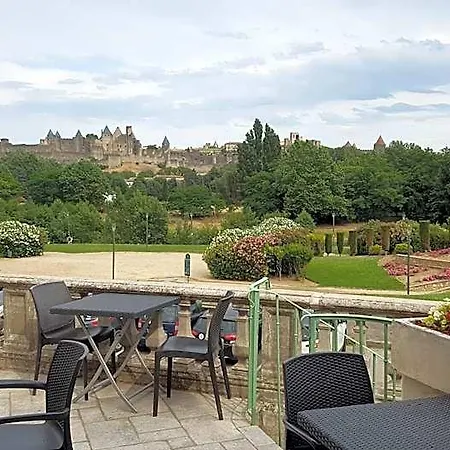 Carcassonne Guesthouse B&B 4*