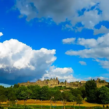Carcassonne Guesthouse 카르카손